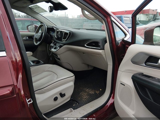 Aukcja sprzedaży 2018 Chrysler Pacifica Hybrid Limited, vin: 2C4RC1N73JR237647, numer aukcji: 44354124