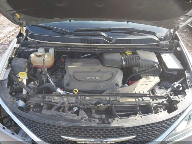 2017 CHRYSLER PACIFICA 2C4RC1EG0HR659790 Photo 9