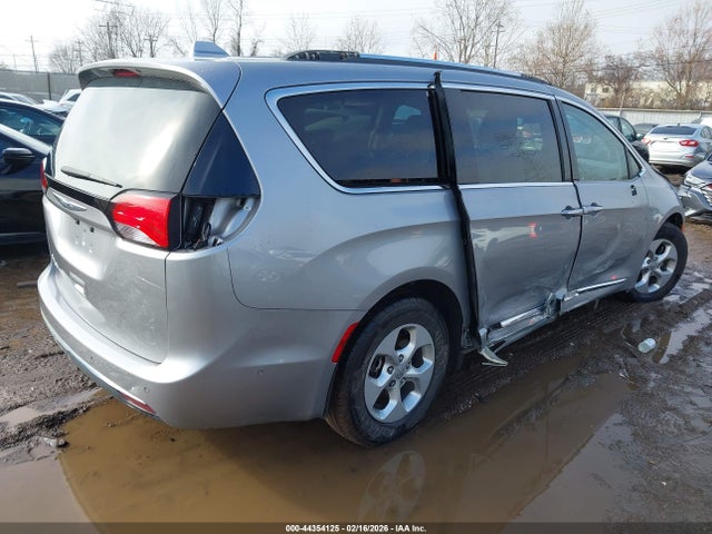 2017 CHRYSLER PACIFICA 2C4RC1EG0HR659790 Photo 3
