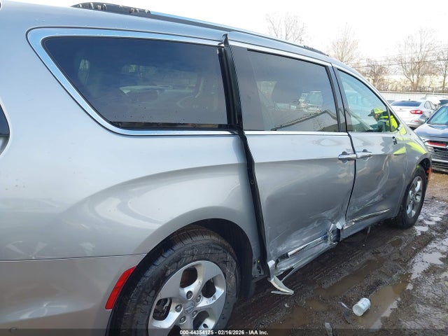 2017 CHRYSLER PACIFICA 2C4RC1EG0HR659790 Photo 5