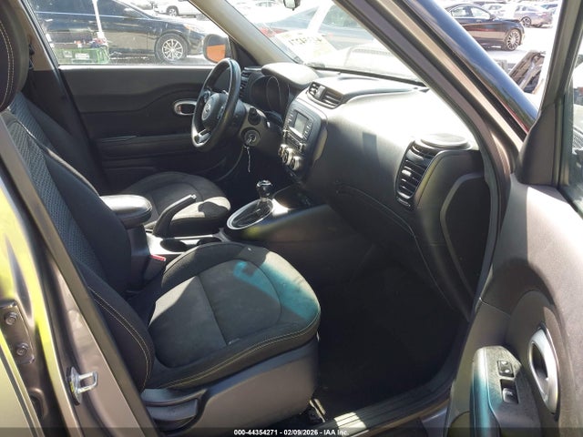 KNDJP3A59G7403195 KIA SOUL +