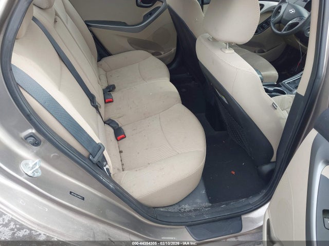 5NPDH4AE5GH664271 Hyundai ELANTRA SE