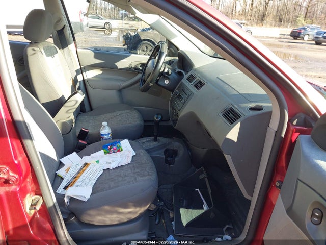 2005 FORD FOCUS 1FAFP34N25W133446 Photo 4
