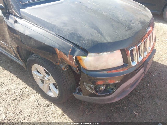 2011 JEEP COMPASS 1J4NF1FB3BD186805 Photo 5