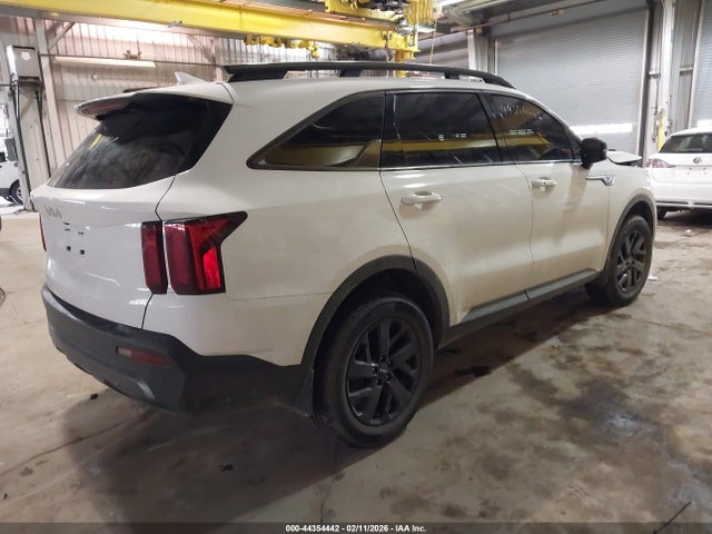 5XYRLDLC8NG130900 KIA Sorento X-line S