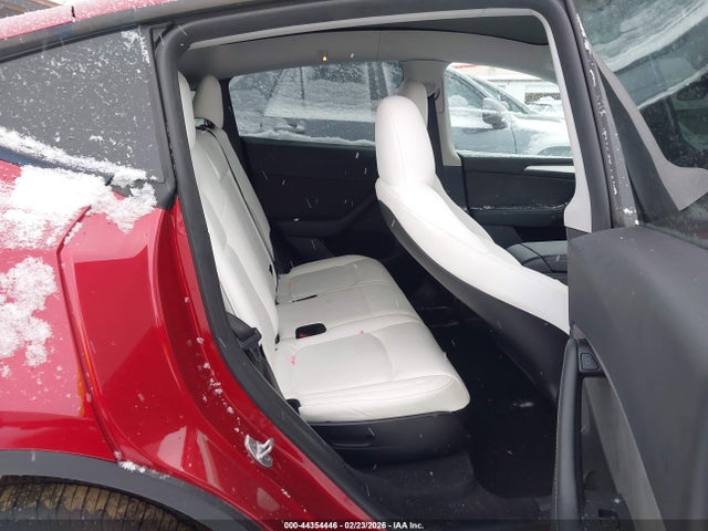 2024 TESLA MODEL Y 7SAYGAEE1RF029632 Photo 7