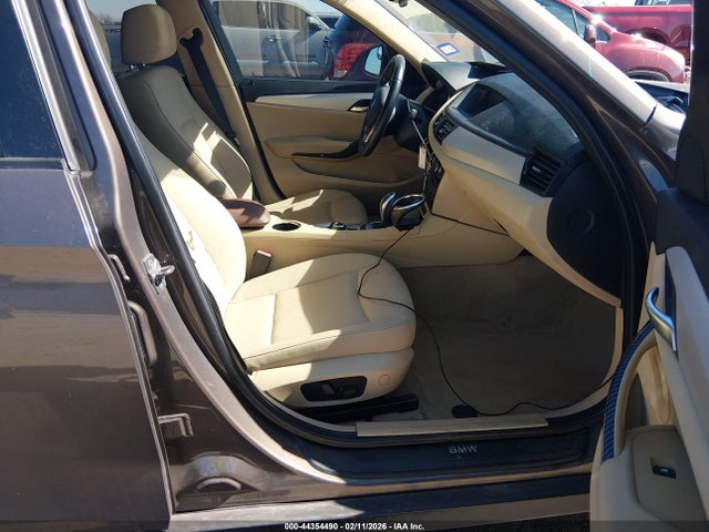2014 BMW X1 WBAVM1C58EVW53769 Photo 4