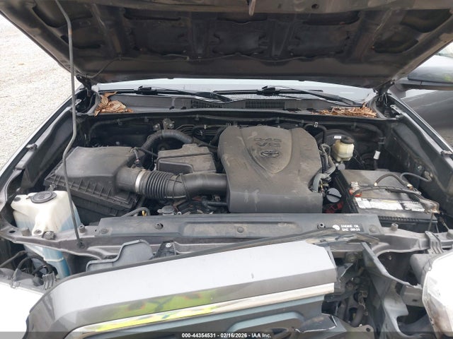 5TFRZ5CN3GX011688 Toyota Tacoma Sr5 V6