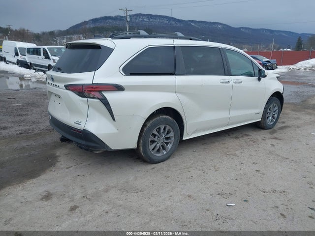 2021 TOYOTA SIENNA 5TDJSKFC6MS017612 Photo 3