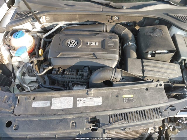 Продажа на аукционе авто 2015 Volkswagen Passat 1.8t Limited Edition, vin: 1VWAS7A33FC112585, номер лота: 44354588