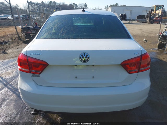Продажа на аукционе авто 2015 Volkswagen Passat 1.8t Limited Edition, vin: 1VWAS7A33FC112585, номер лота: 44354588