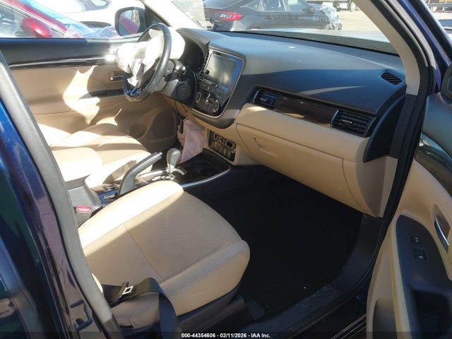 Продаж на аукціоні авто 2018 Mitsubishi Outlander Sel, vin: JA4AD3A33JZ038591, номер лоту: 44354606