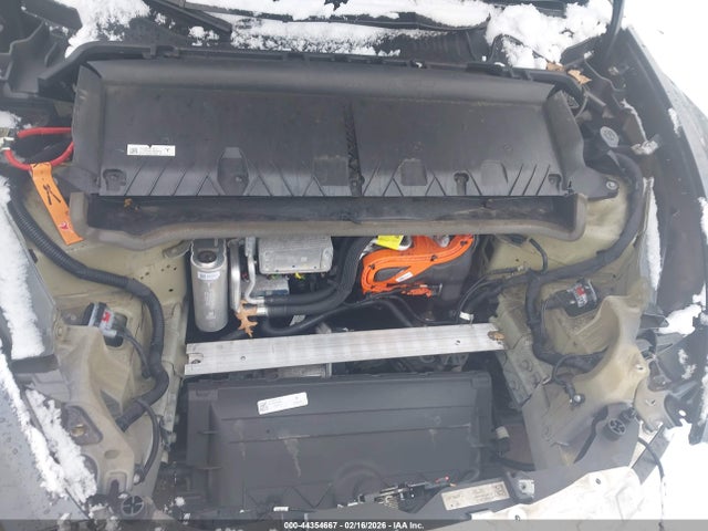 2024 TESLA MODEL Y 7SAYGDED0RF110081 Photo 9