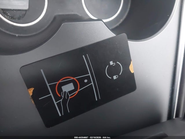 2024 TESLA MODEL Y 7SAYGDED0RF110081 Photo 10