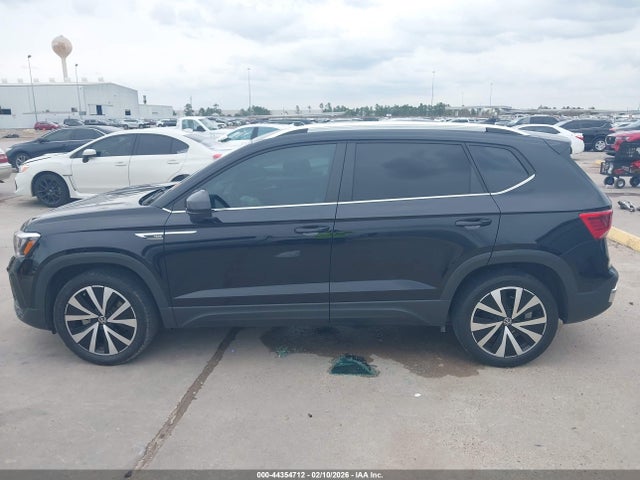 2022 Volkswagen Taos 1.5t Se მანქანა იყიდება აუქციონზე, vin: 3VVRX7B2XNM085882, აუქციონის ნომერი: 44354712