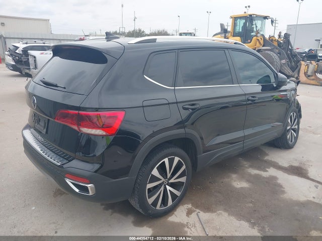 2022 VOLKSWAGEN TAOS 3VVRX7B2XNM085882 Photo 3