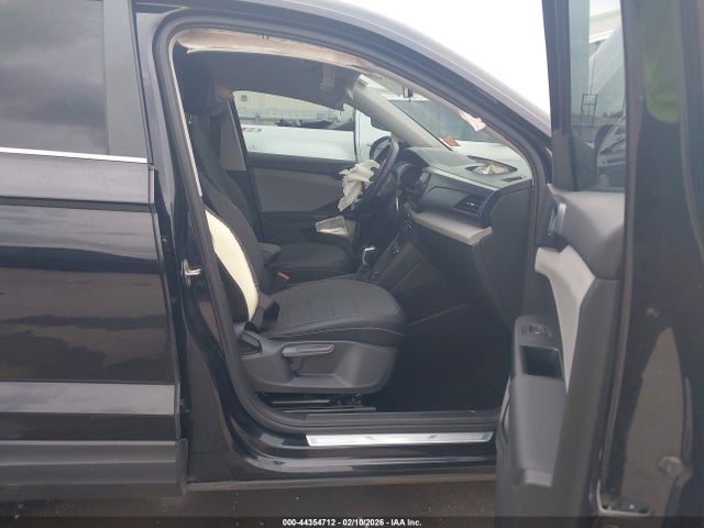 2022 VOLKSWAGEN TAOS 3VVRX7B2XNM085882 Photo 4