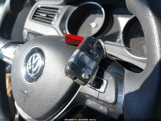 3VW267AJ9GM232382 Volkswagen Jetta 1.4t S