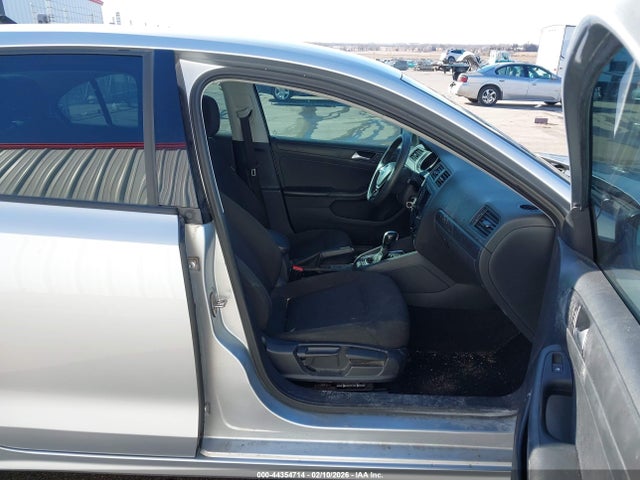 3VW267AJ9GM232382 Volkswagen Jetta 1.4t S