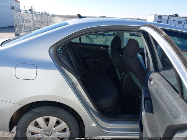 3VW267AJ9GM232382 Volkswagen Jetta 1.4t S