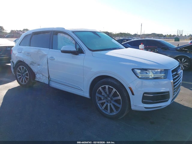 2019 AUDI Q7 WA1LHAF75KD045084 Photo 0
