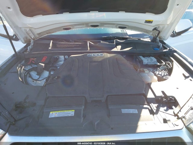 2019 AUDI Q7 WA1LHAF75KD045084 Photo 9