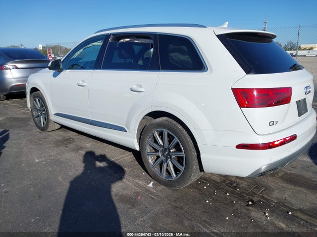 2019 AUDI Q7 WA1LHAF75KD045084 Photo 2