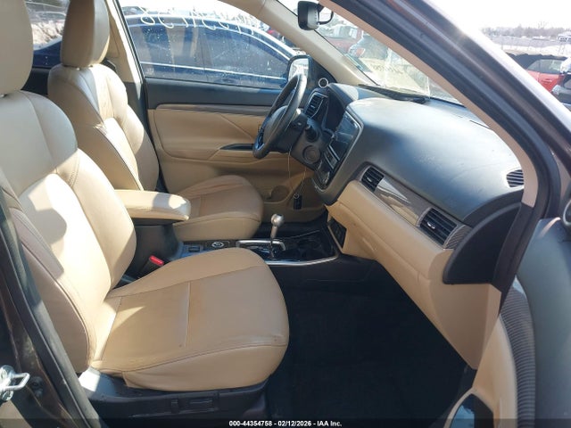 2019 MITSUBISHI OUTLANDER JA4AZ3A31KZ008024 Photo 4