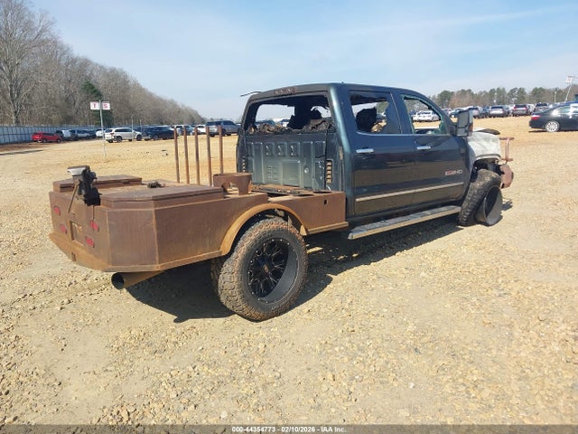 2017 GMC SIERRA 2500HD 1GT12TEY4HF123629 Photo 3