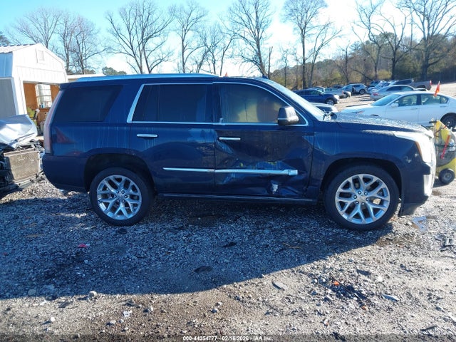 Продажа на аукционе авто 2019 Cadillac Escalade Premium Luxury, vin: 1GYS4CKJ7KR326200, номер лота: 44354777