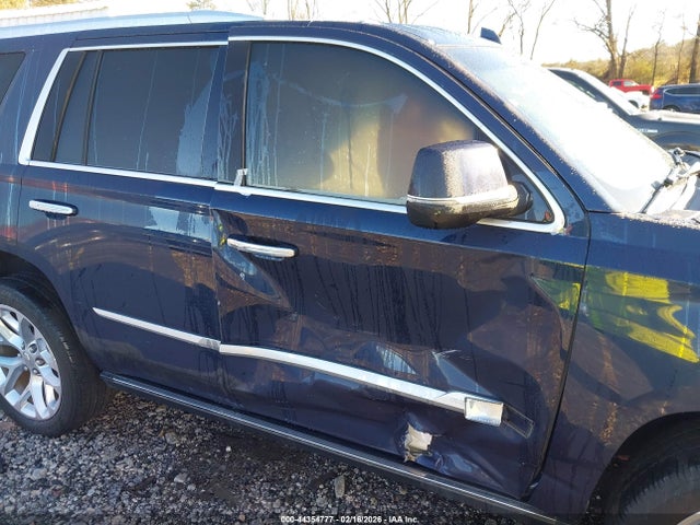 Продажа на аукционе авто 2019 Cadillac Escalade Premium Luxury, vin: 1GYS4CKJ7KR326200, номер лота: 44354777