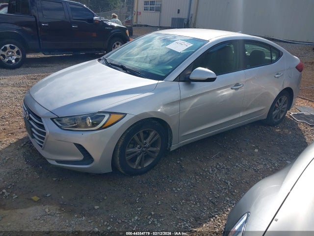 5NPD84LF6JH300258 Hyundai ELANTRA SEL