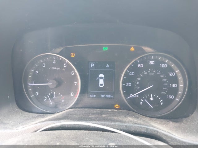 5NPD84LF6JH300258 Hyundai ELANTRA SEL
