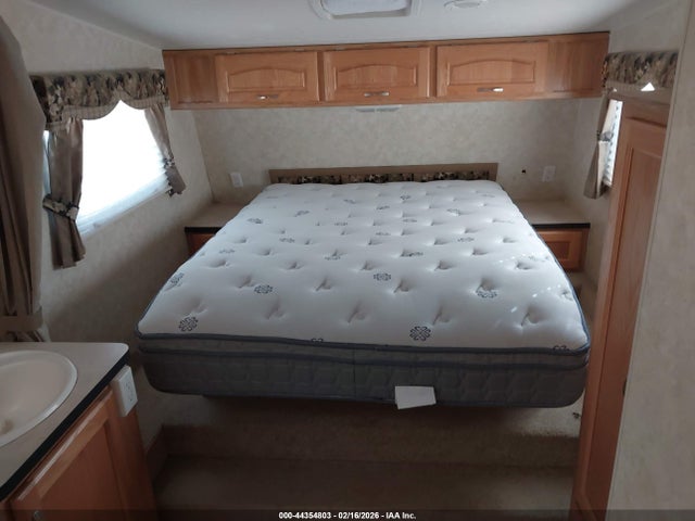 44354803 :رقم المزاد ، 1KB3A1L226E158287 vin ، 2006 Holiday Rambler Savoy Lx مزاد بيع