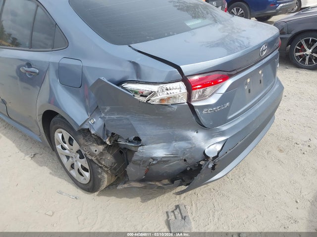 2021 Toyota Corolla Le მანქანა იყიდება აუქციონზე, vin: 5YFEPMAEXMP267256, აუქციონის ნომერი: 44354811