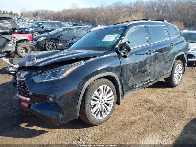 Продажа на аукционе авто 2024 Toyota Highlander Platinum, vin: 5TDKDRBHXRS573258, номер лота: 44354815
