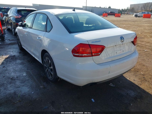 Продаж на аукціоні авто 2014 Volkswagen Passat 1.8t S, vin: 1VWAS7A30EC081634, номер лоту: 44354828
