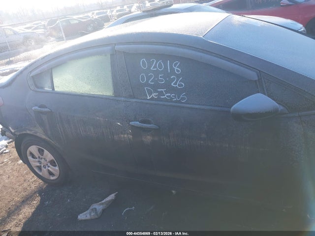 Aukcja sprzedaży 2017 Kia Forte Lx, vin: 3KPFK4A74HE038647, numer aukcji: 44354869