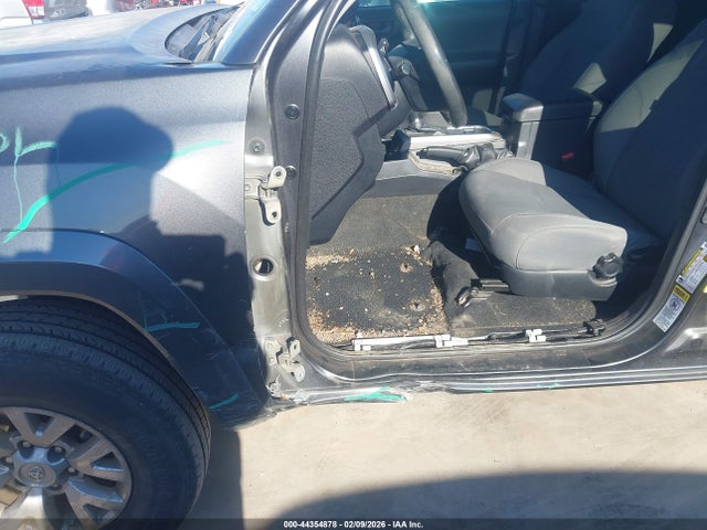 44354878 :رقم المزاد ، 3TMDZ5BN7HM029808 vin ، 2017 Toyota Tacoma Sr5 V6 مزاد بيع