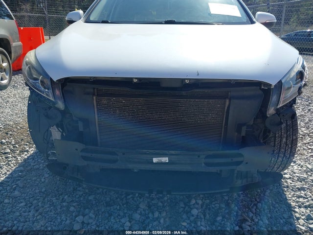 5XYPK4A54HG306165 KIA Sorento 3.3l Sx