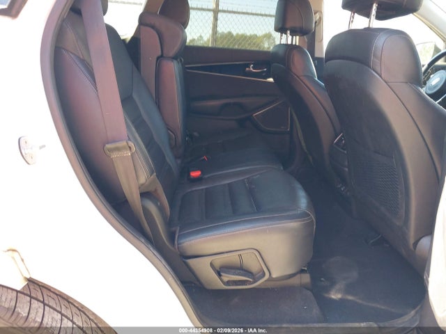 5XYPK4A54HG306165 KIA Sorento 3.3l Sx