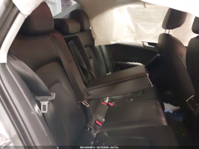 2011 AUDI A4 WAUFFAFL5BN005519 Photo 7