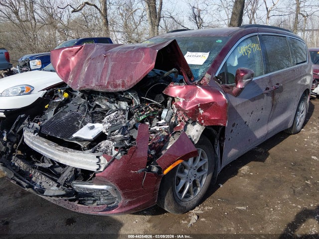 2022 Chrysler Pacifica Touring მანქანა იყიდება აუქციონზე, vin: 2C4RC1FG5NR156735, აუქციონის ნომერი: 44354926