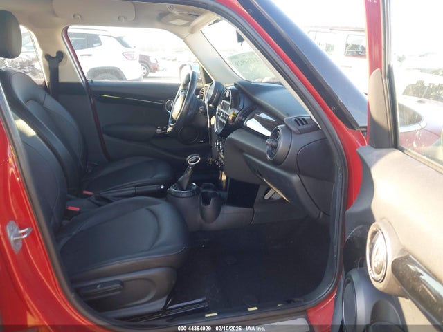 2016 MINI HARDTOP WMWXU1C55G2E16625 Photo 4