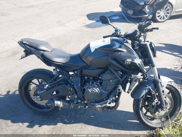 JYARM32Y2NA000983 Yamaha Mt07 C