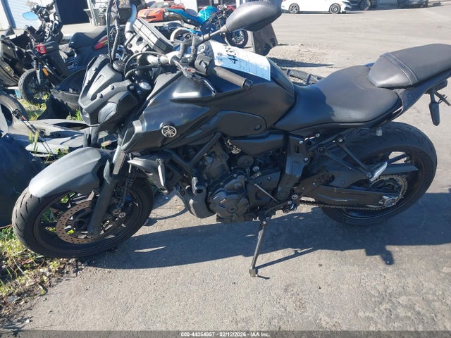 JYARM32Y2NA000983 Yamaha Mt07 C