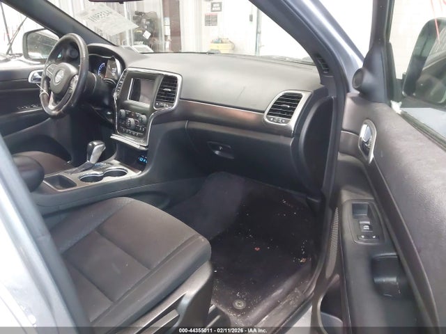 44355011 :رقم المزاد ، 1C4RJFAG3JC123424 vin ، 2018 Jeep Grand Cherokee Laredo E 4x4 مزاد بيع