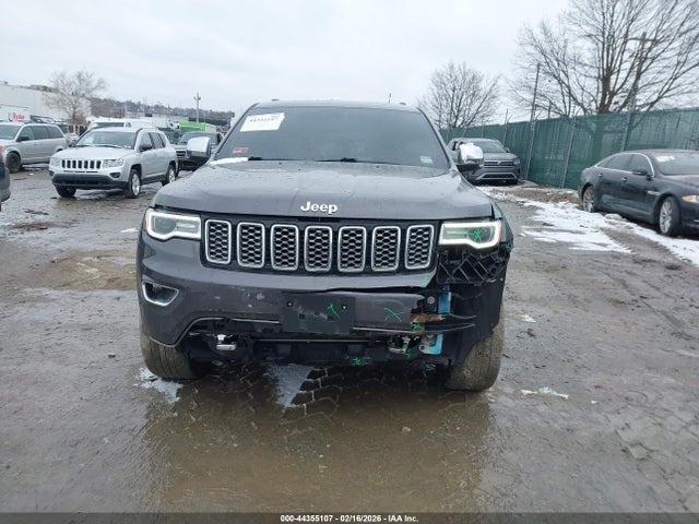 1C4RJFCG8MC563530 Jeep Grand Cherokee Overland 4x4