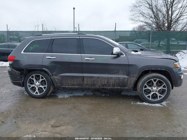 1C4RJFCG8MC563530 Jeep Grand Cherokee Overland 4x4