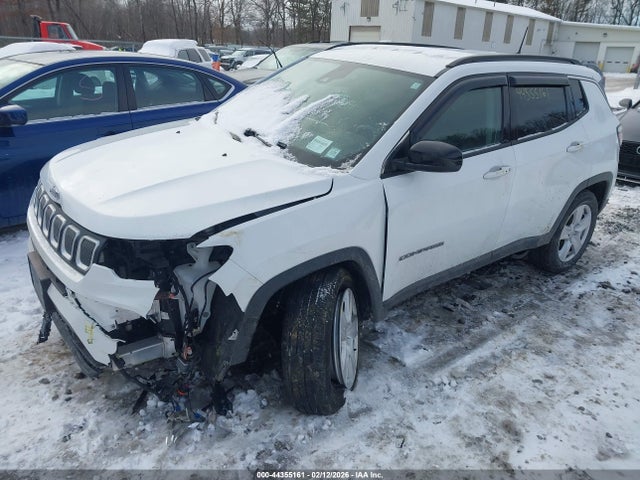 2022 Jeep Compass Latitude 4x4 მანქანა იყიდება აუქციონზე, vin: 3C4NJDBB7NT124981, აუქციონის ნომერი: 44355161